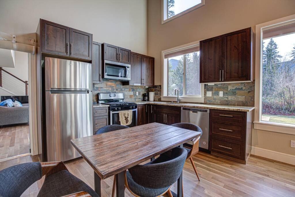 Newly Built Modern Chalet Duplex - 1 Mount Hood Village 외부 사진
